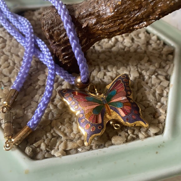 Vintage cloisonné butterfly necklace - Picture 4 of 5